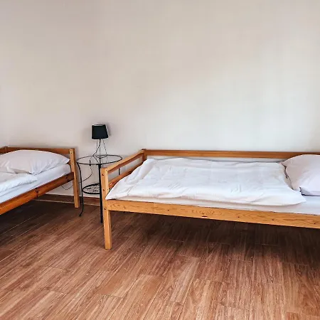 Uroczy Apartament Zwany „biurem” Stronie Slaskie