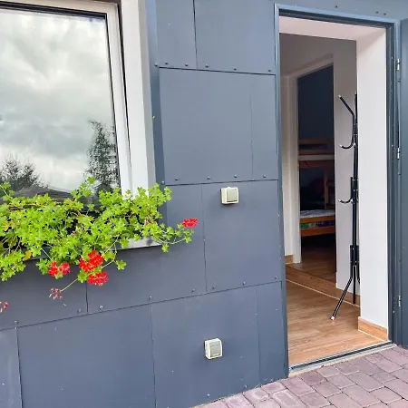 Uroczy Apartament Zwany „biurem”